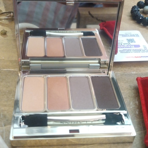 3/$20 NIB Clarins Paris 4 Colour Eyeshadow Palette - Picture 2 of 7